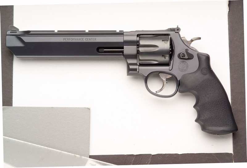 The Smith & Wesson Performance Center offers hunters a new handgun